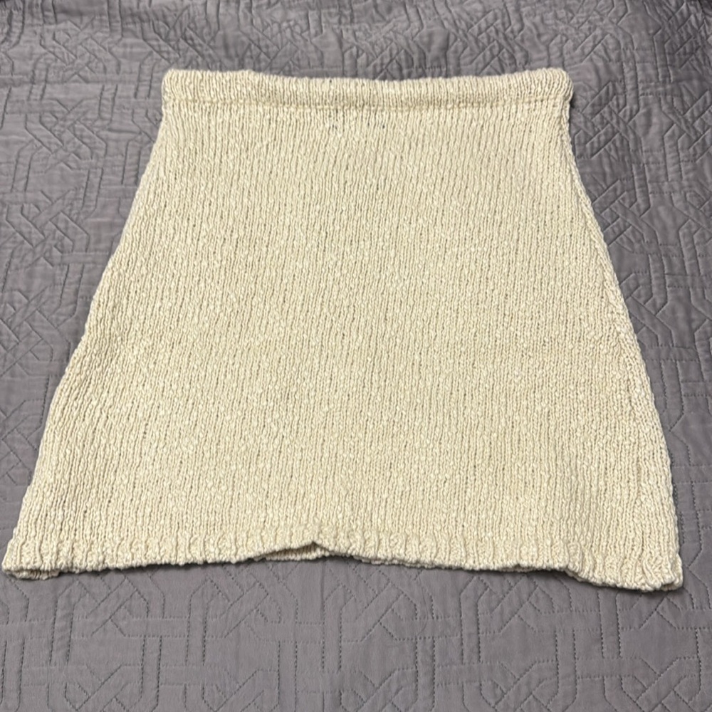 Crochet mini skirt - Picture 4 of 4